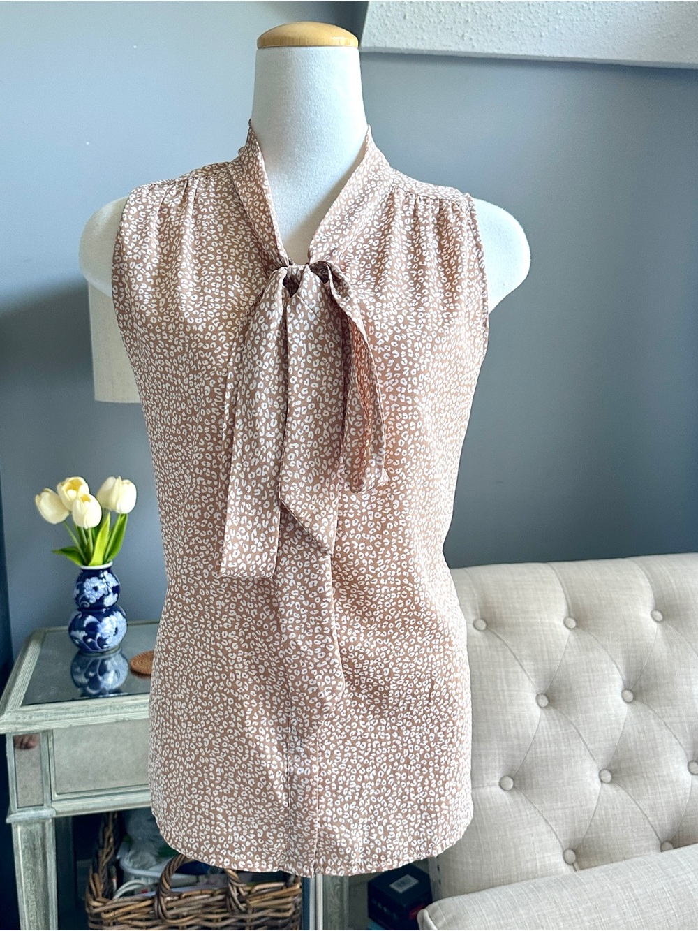 BAYO Blush Leopard Print Sleeveless Tie-Neck Top